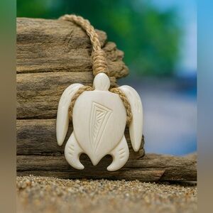 Bali sea Turtle necklace